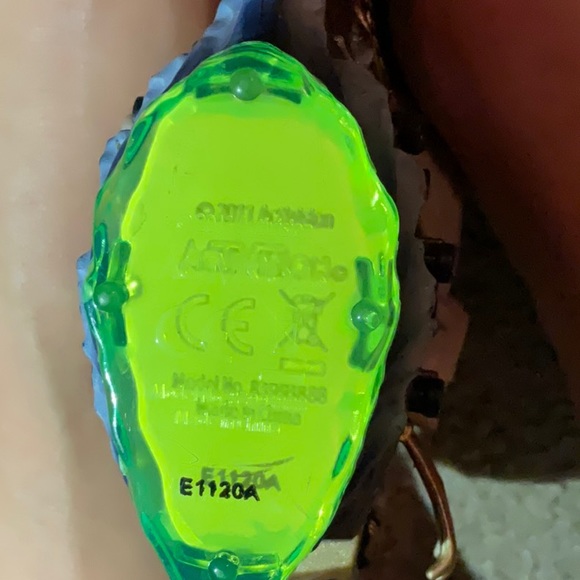 Toy - Picture 4 of 4